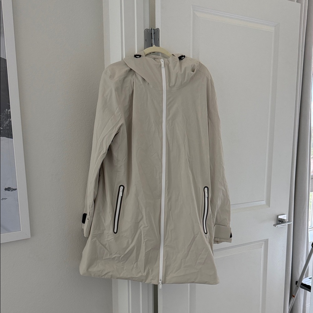 Fusalp Beige Hooded Windbreaker